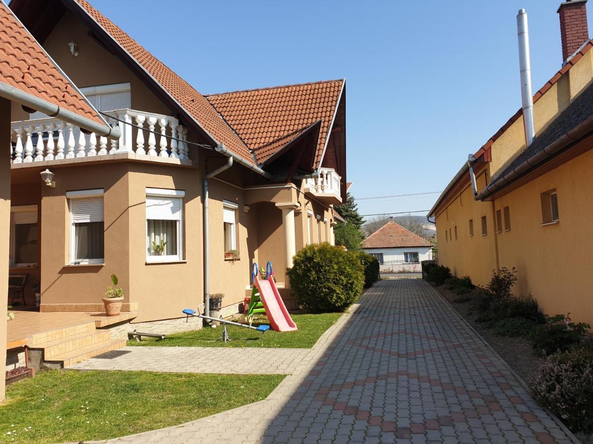 Ilda Apartments Harkány Εξωτερικό φωτογραφία